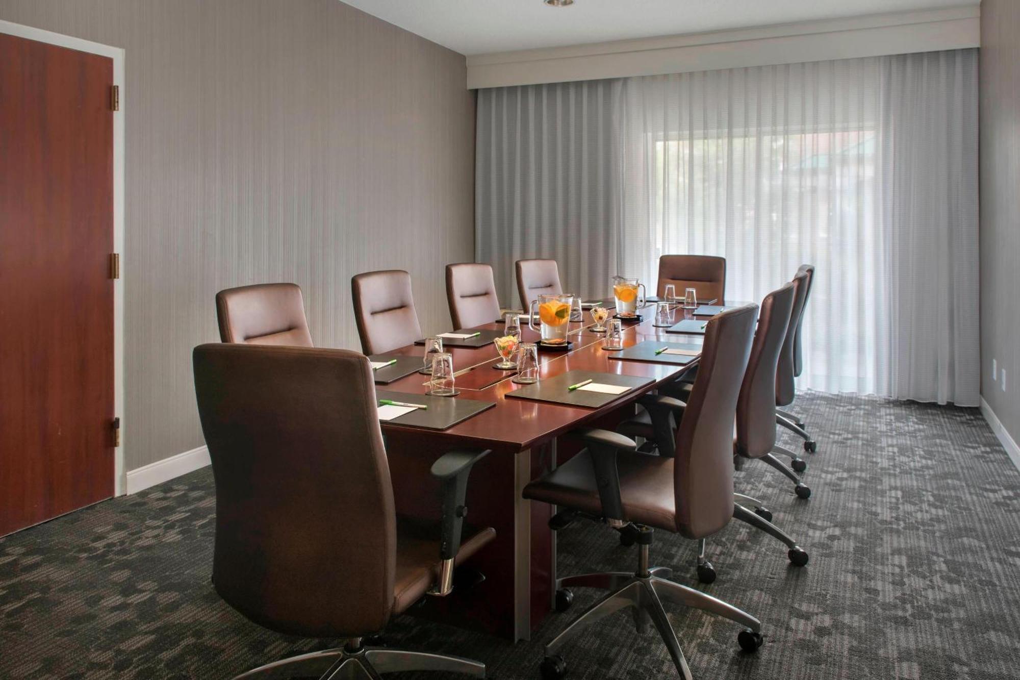 Courtyard By Marriott Basking Ridge Exterior foto
