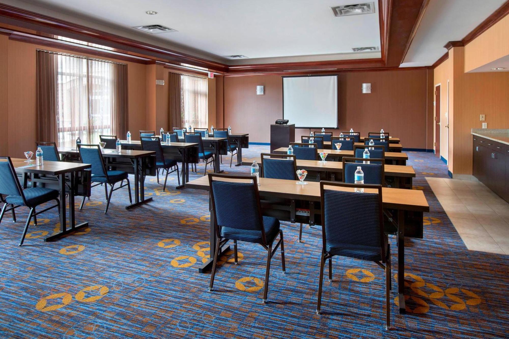 Courtyard By Marriott Basking Ridge Exterior foto